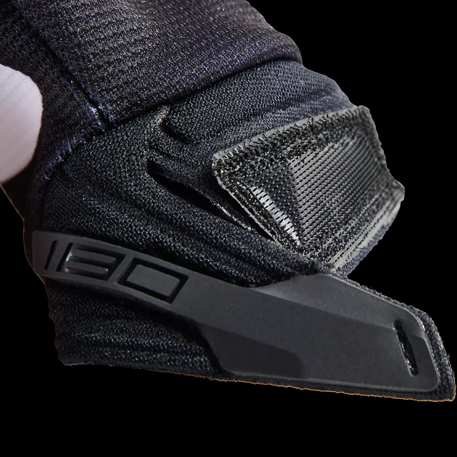 kozmik_gloves_3-1.webp 180 Kozmik Gloves