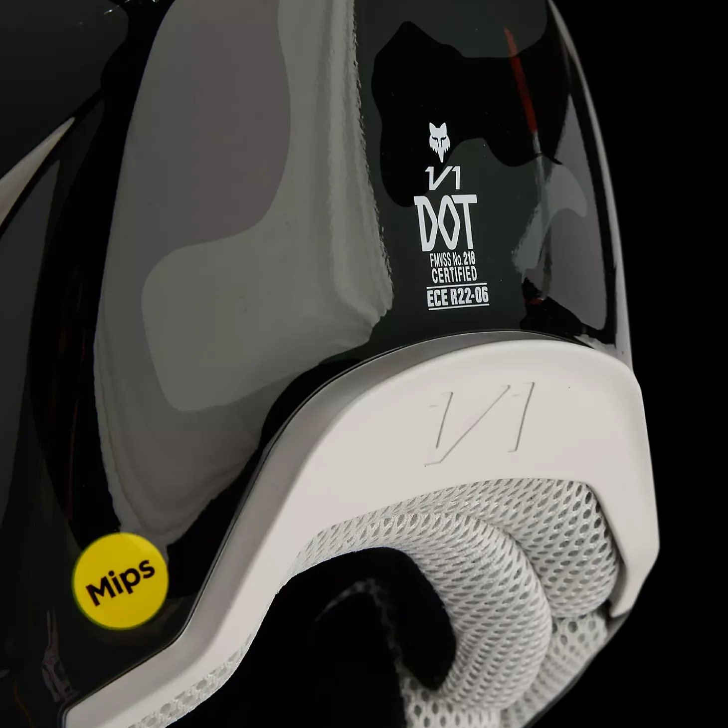 v_bnkr_helmet_8.webp V1 Bnkr Helmet