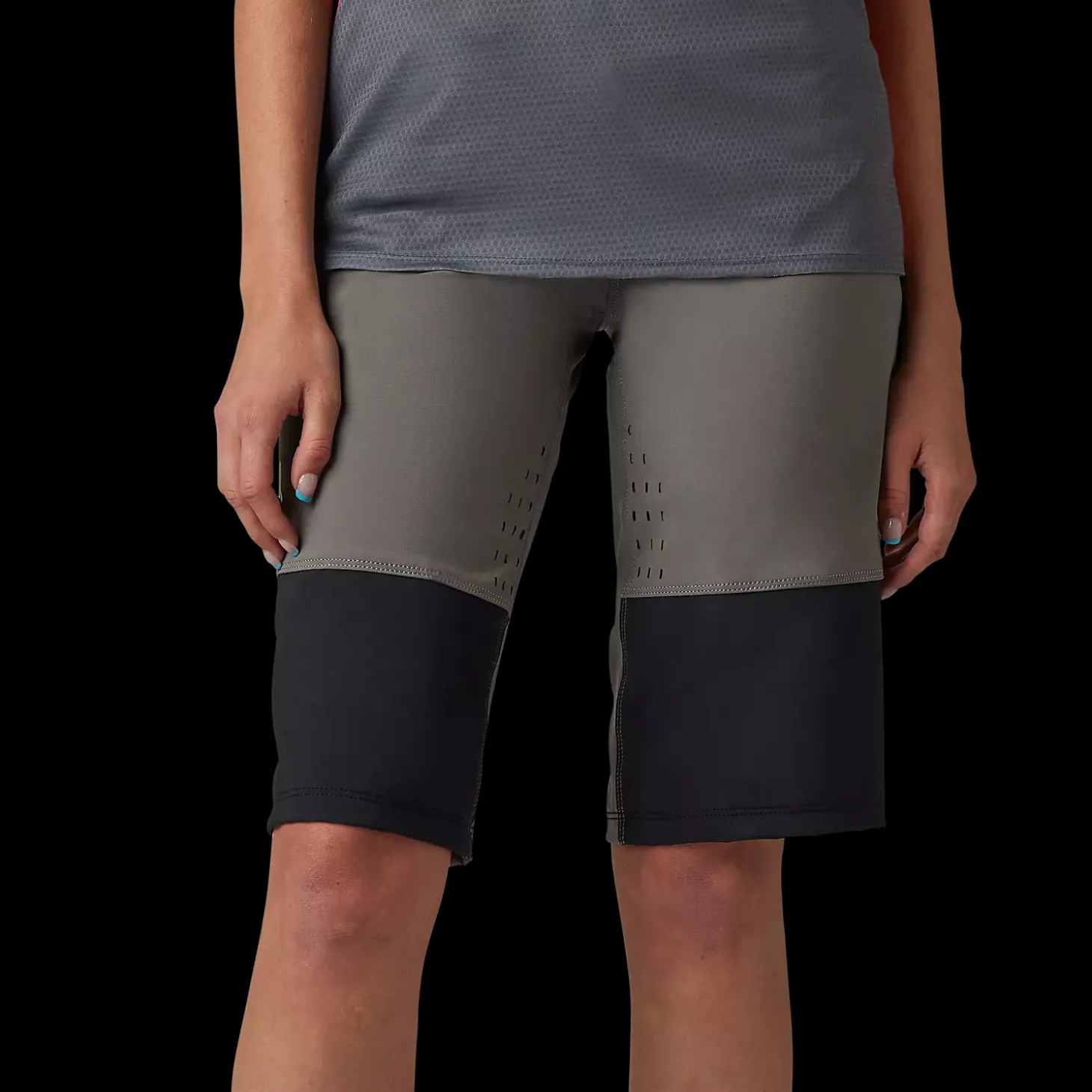 Womens Defend Race Shorts