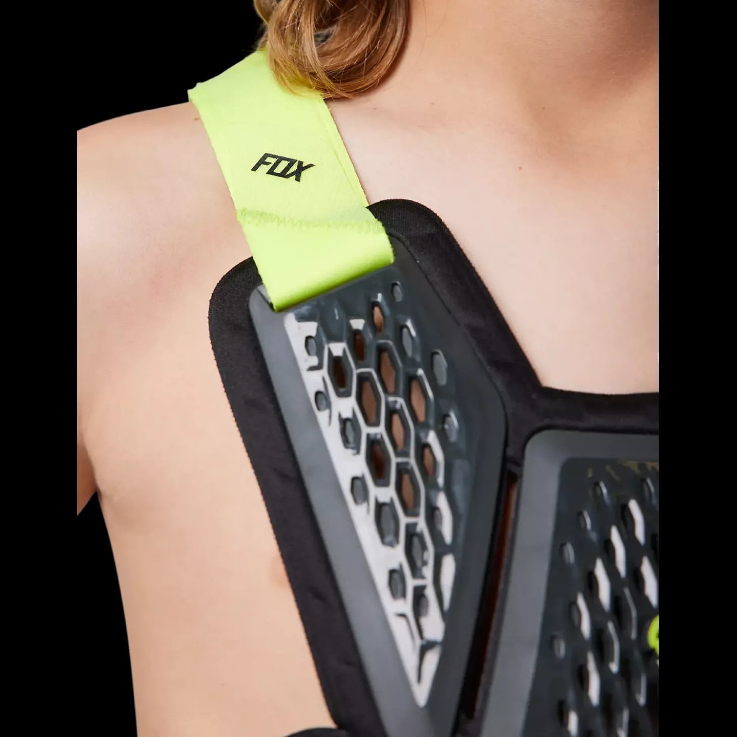 youth_raceframe_roost_che_3.webp Youth Raceframe Roost Chest Guard
